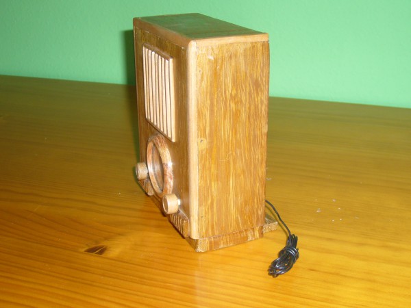 radio en miniatura años 30